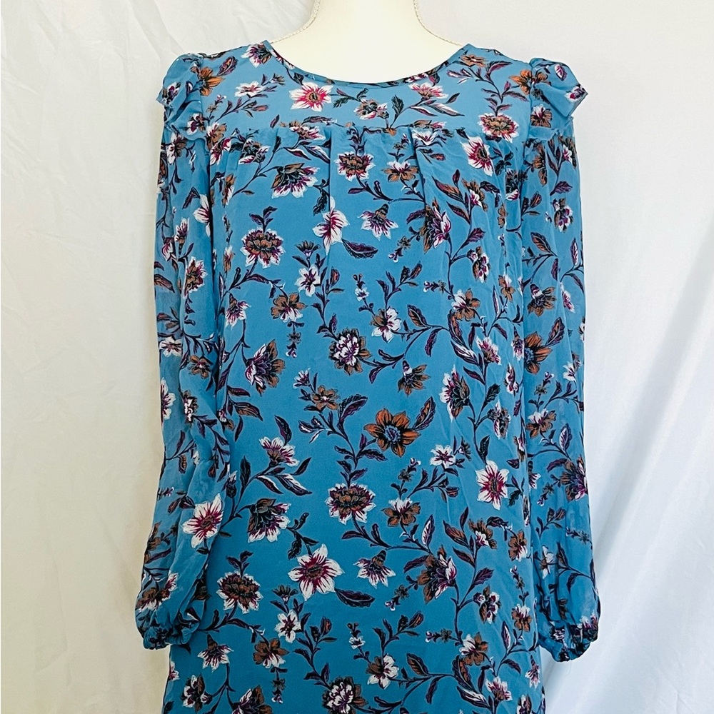Time and Tru Blue Floral Blouse